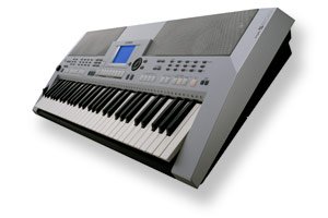 Yamaha PSR S500